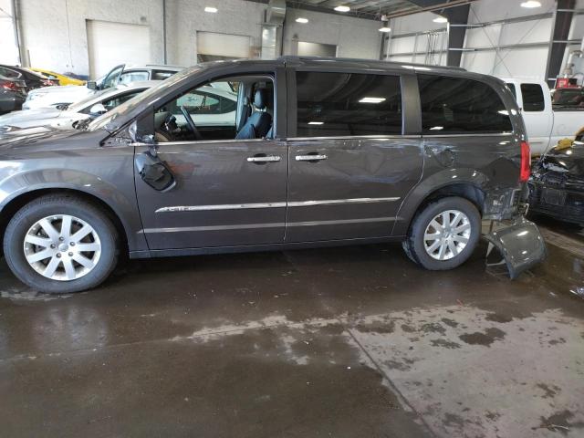 Photo 9 from auction – 2016 CHRYSLER TOWN & COU with VIN 2C4RC1BG0GR303553