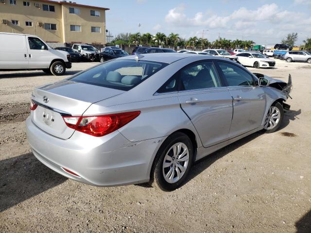 Photo 4 from auction – 2011 HYUNDAI SONATA GLS with VIN 5NPEB4AC8BH110428