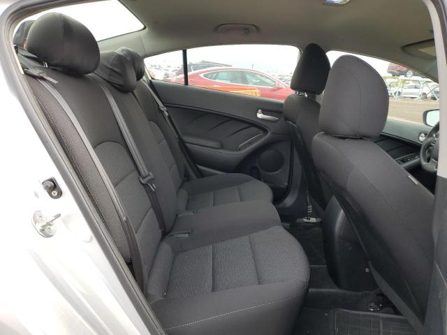 Photo 6 from auction – 2018 KIA FORTE LX with VIN 3KPFK4A70JE241136