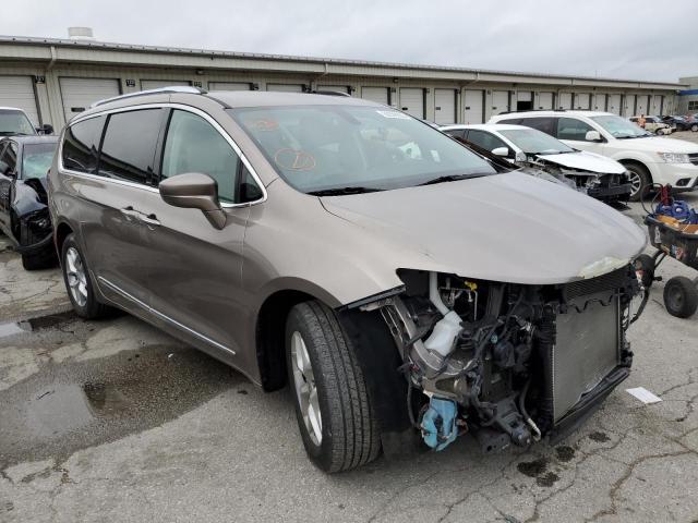 CHRYSLER PACIFICA T 2017 with VIN 2C4RC1EG0HR643783 - Photo from auction