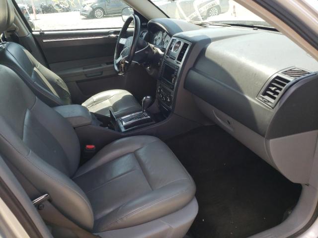 Photo 5 from auction – 2005 CHRYSLER 300 TOURIN with VIN 2C3JA53G95H640500