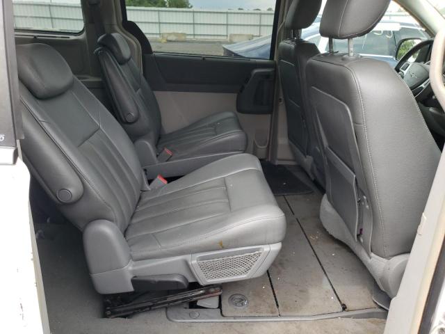 Photo 6 from auction – 2008 CHRYSLER TOWN & COU with VIN 2A8HR54P48R843044