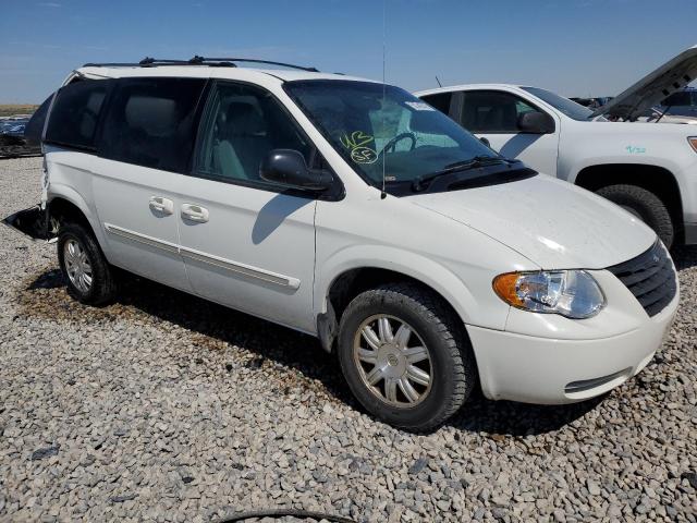 Photo 1 from auction – 2005 CHRYSLER TOWN & COU with VIN 2C4GP54L05R174336