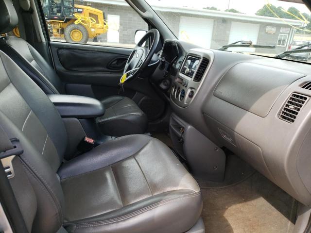Photo 5 from auction – 2003 FORD ESCAPE XLT with VIN 1FMCU931X3KA05690