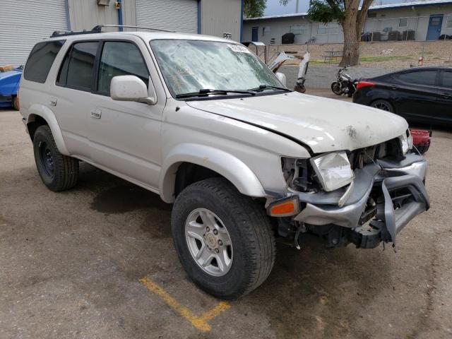 TOYOTA 4RUNNER SR 2000 with VIN JT3HN86R4Y0317160 - Photo from auction