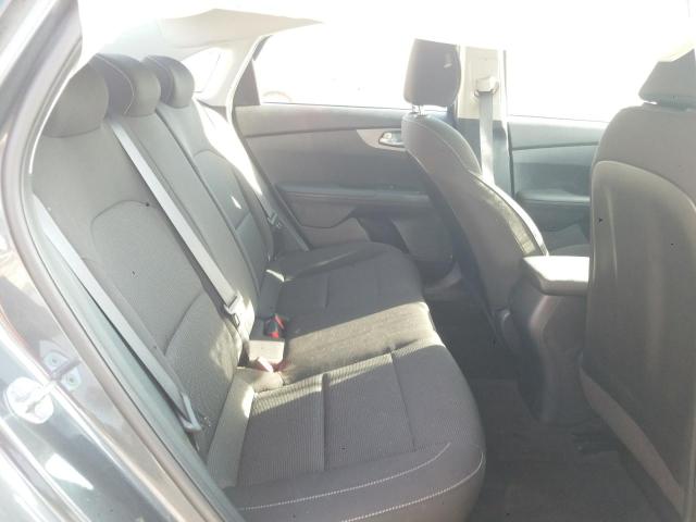 Photo 6 from auction – 2021 KIA FORTE FE with VIN 3KPF24AD8ME361048