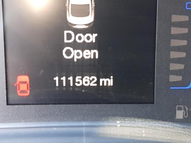 Photo 8 from auction – 2015 CHRYSLER 200 LIMITE with VIN 1C3CCCAB2FN556185