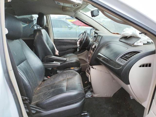 Photo 5 from auction – 2013 CHRYSLER TOWN & COU with VIN 2C4RC1BG7DR816164