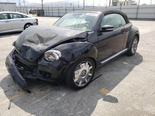 Photo 2 from auction – 2013 VOLKSWAGEN BEETLE with VIN 3VW5P7AT9DM828146