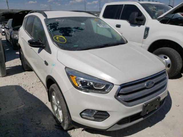 FORD ESCAPE SE 2017 with VIN 1FMCU9G94HUC25872 - Photo from auction