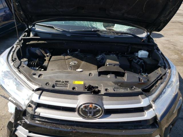 Photo 7 from auction – 2019 TOYOTA HIGHLANDER with VIN 5TDZZRFH6KS314637