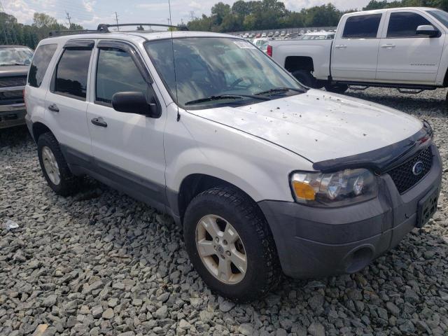 FORD ESCAPE XLT 2005 with VIN 1FMYU93115KA96745 - Photo from auction