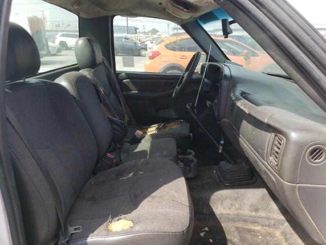 Photo 5 from auction – 2005 CHEVROLET SILVERADO with VIN 1GCEC14X85Z214411