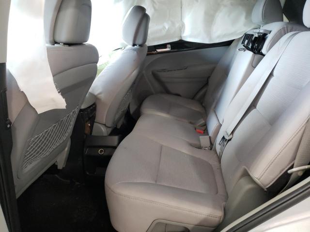 Photo 6 from auction – 2014 KIA SORENTO LX with VIN 5XYKTCA60EG496827