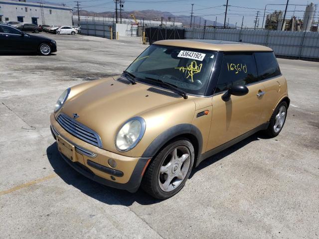 Photo 2 from auction – 2004 MINI COOPER with VIN WMWRC33424TJ62180