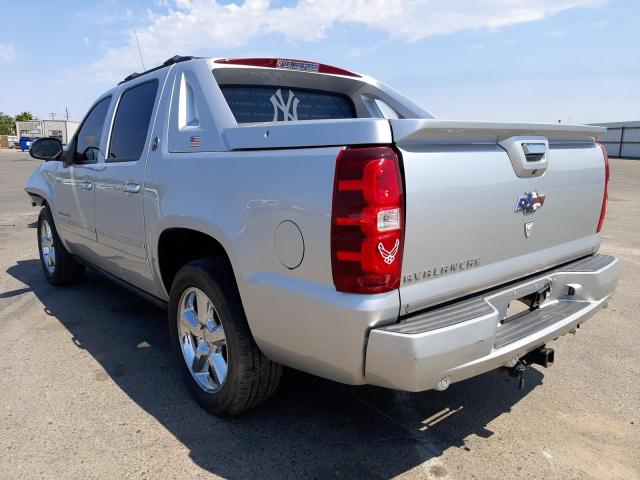 Photo 3 from auction – 2013 CHEVROLET AVALANCHE with VIN 3GNTKGE77DG379741