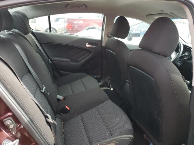 Photo 6 from auction – 2017 KIA FORTE LX with VIN 3KPFK4A75HE161454