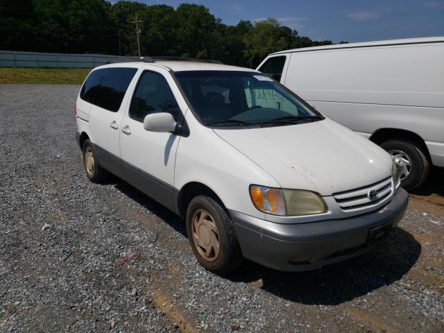 TOYOTA SIENNA LE 2002 with VIN 4T3ZF13C62U442099 - Photo from auction