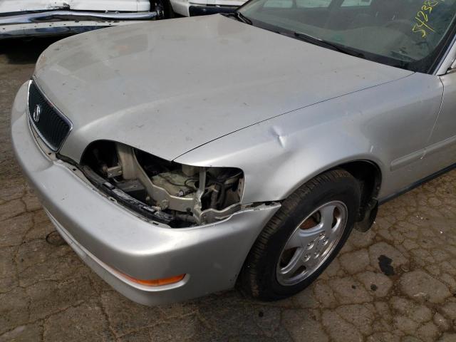 Photo 9 from auction – 1998 ACURA 3.2TL with VIN JH4UA3643WC004589