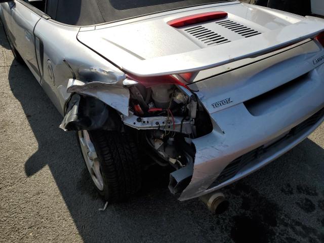 Photo 9 from auction – 2002 TOYOTA MR2 SPYDER with VIN JTDFR320720053201