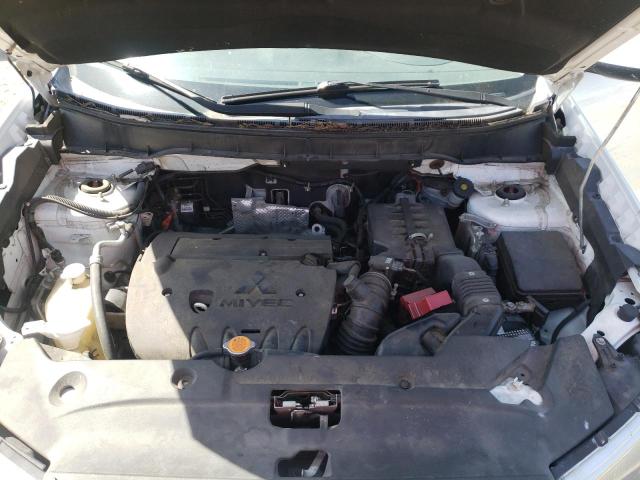 Photo 7 from auction – 2013 MITSUBISHI OUTLANDER with VIN 4A4AP4AU4DE003140