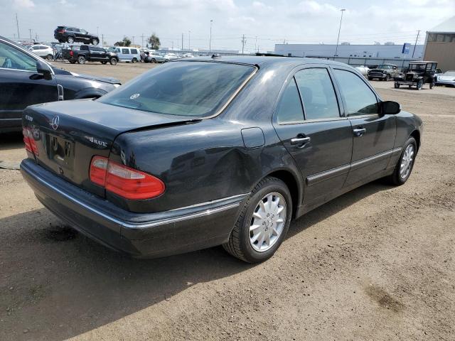 Photo 4 from auction – 2002 MERCEDES-BENZ E 320 4MAT with VIN WDBJF82J42X065112