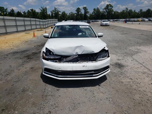 Photo 9 from auction – 2017 VOLKSWAGEN JETTA S with VIN 3VW2B7AJ2HM297104