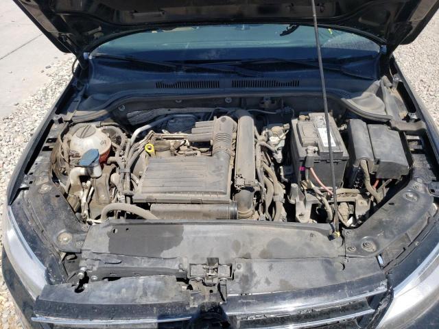 Photo 7 from auction – 2017 VOLKSWAGEN JETTA S with VIN 3VW2B7AJ2HM293585