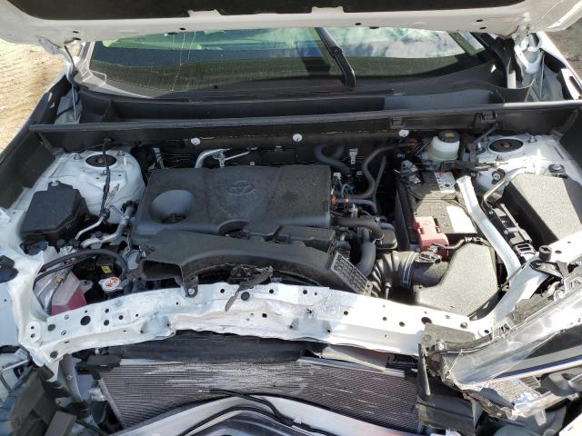 Photo 7 from auction – 2020 TOYOTA RAV4 XLE with VIN JTMP1RFV5LD053745