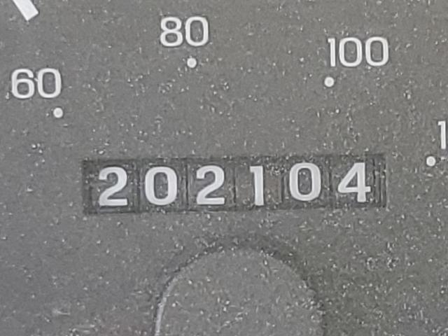 Photo 8 from auction – 2001 FORD EXCURSION with VIN 1FMNU42S21EB99648