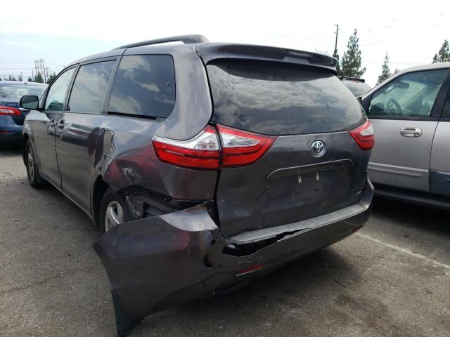 Photo 3 from auction – 2017 TOYOTA SIENNA LE with VIN 5TDKZ3DC9HS805797