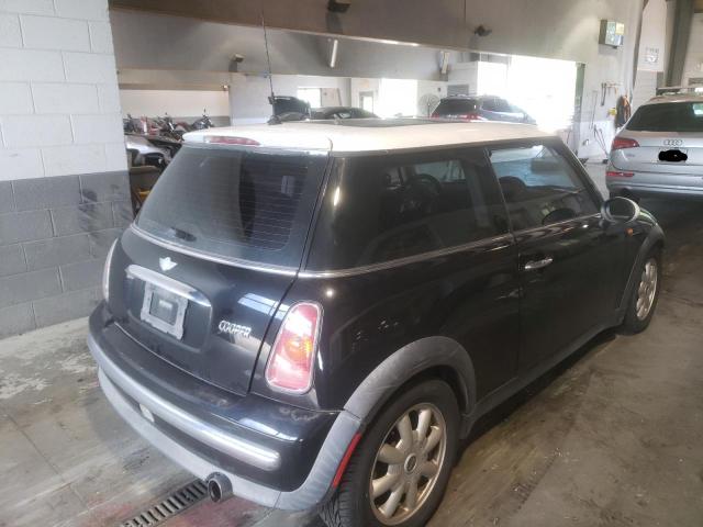 Photo 4 from auction – 2003 MINI COOPER with VIN WMWRC334X3TJ50275