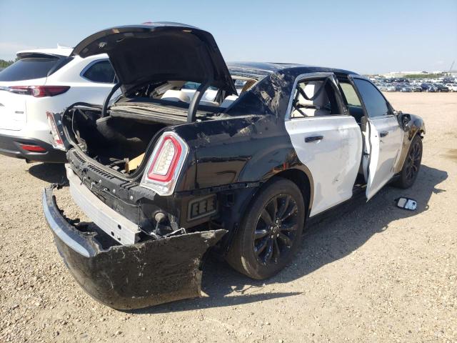 Photo 4 from auction – 2017 CHRYSLER 300 LIMITE with VIN 2C3CCARG4HH616449