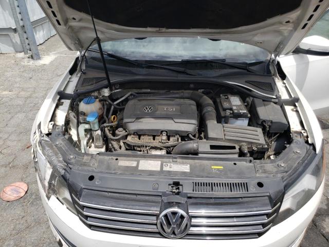 Photo 7 from auction – 2015 VOLKSWAGEN PASSAT S with VIN 1VWAT7A3XFC095412