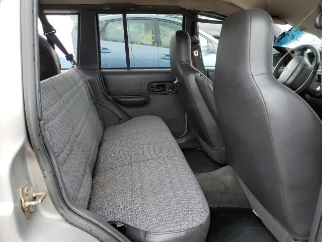 Photo 6 from auction – 2001 JEEP CHEROKEE S with VIN 1J4FF48S71L619808