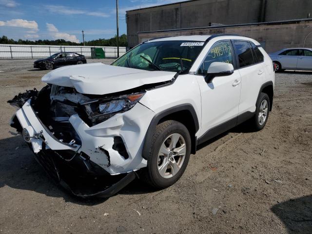 Photo 2 from auction – 2020 TOYOTA RAV4 XLE with VIN JTMP1RFV5LD053745