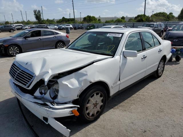 Photo 2 from auction – 1998 MERCEDES-BENZ E 320 with VIN WDBJF65F9WA528401