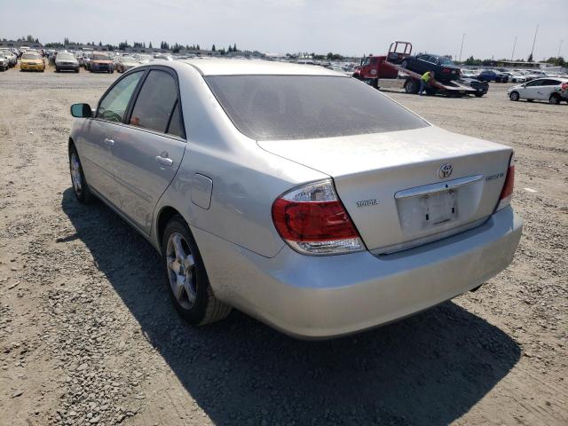 Photo 3 from auction – 2005 TOYOTA CAMRY with VIN 4T1BE32KX5U991181