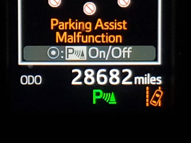 Photo 8 from auction – 2018 TOYOTA RAV4 LIMIT with VIN 2T3DFREV3JW765208