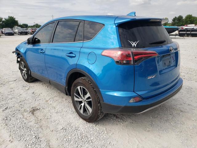 Photo 3 from auction – 2017 TOYOTA RAV4 XLE with VIN JTMWFREV1HD107242