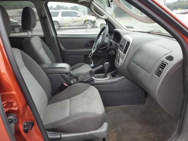 Photo 5 from auction – 2005 FORD ESCAPE XLS with VIN 1FMYU02Z25KD13402