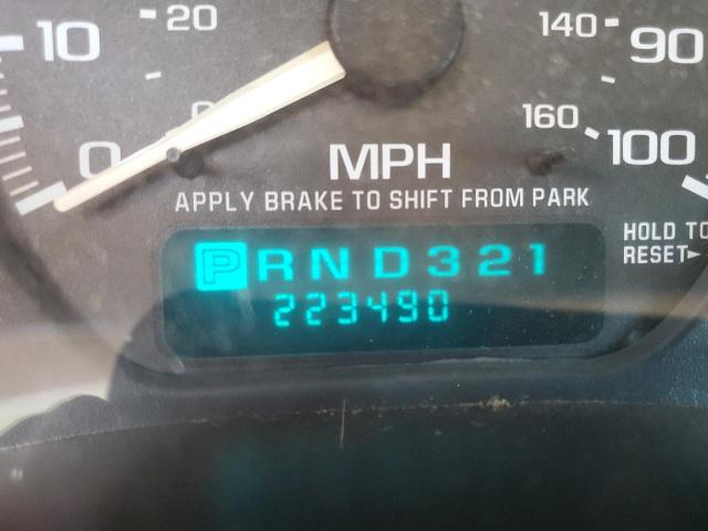 Photo 8 from auction – 2002 CHEVROLET 1500 with VIN 1GCEC14V32Z197799