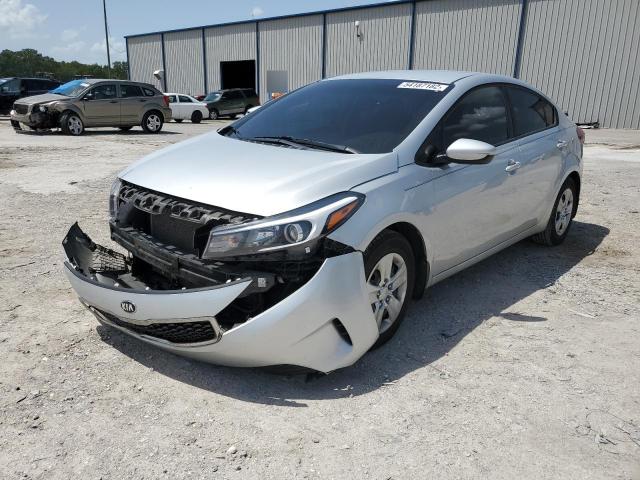 Photo 2 from auction – 2017 KIA FORTE LX with VIN 3KPFK4A74HE121009