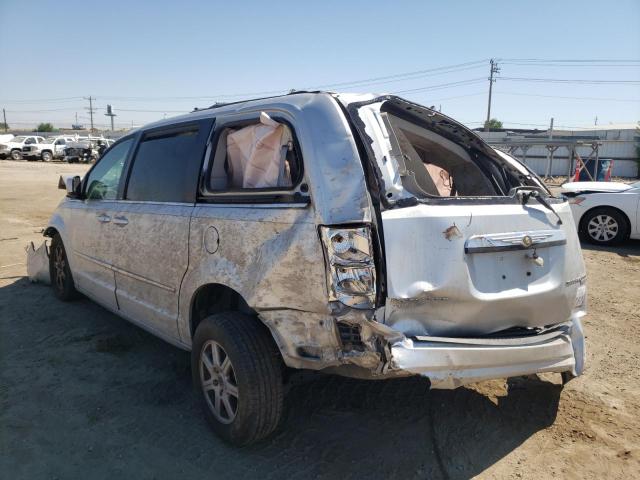 Photo 3 from auction – 2010 CHRYSLER TOWN & COU with VIN 2A4RR5D1XAR192929