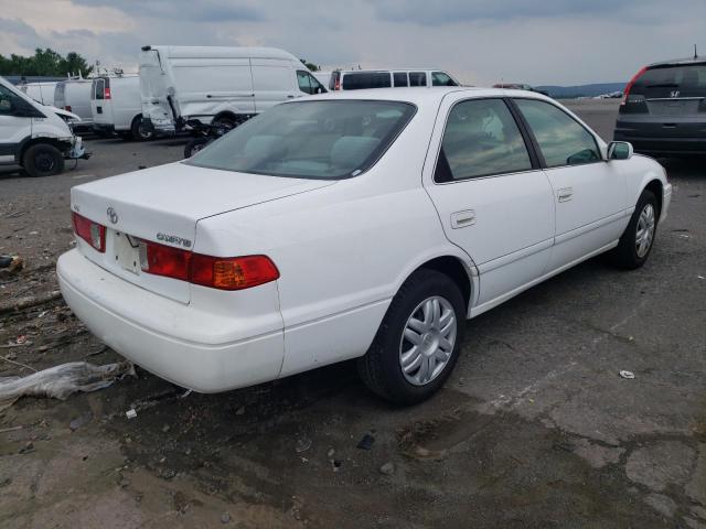 Photo 4 from auction – 2000 TOYOTA CAMRY CE with VIN 4T1BG22K0YU958814