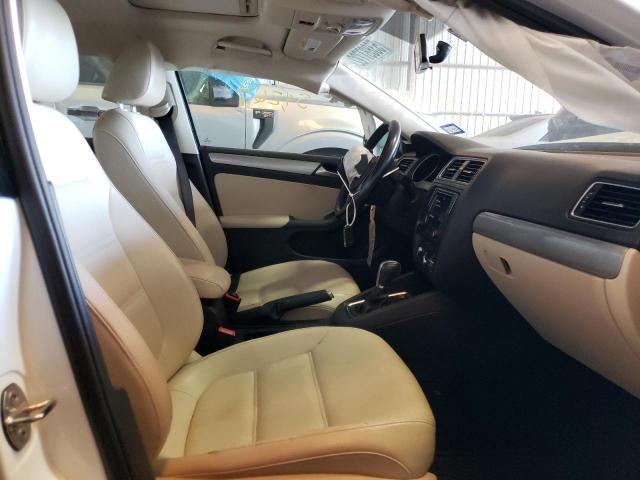Photo 5 from auction – 2017 VOLKSWAGEN JETTA SE with VIN 3VWDB7AJ7HM393867