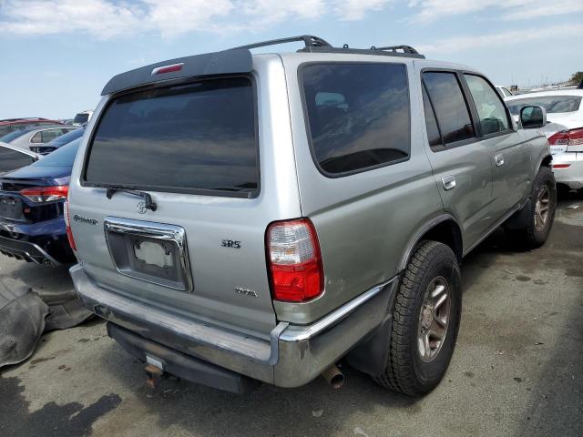 Zdjęcie 4 z aukcji – 2002 TOYOTA 4RUNNER SR z VIN JT3GN86R620225292