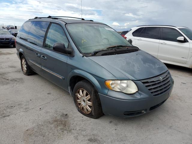 CHRYSLER TOWN & COU 2005 with VIN 2C4GP54L15R289463 - Photo from auction