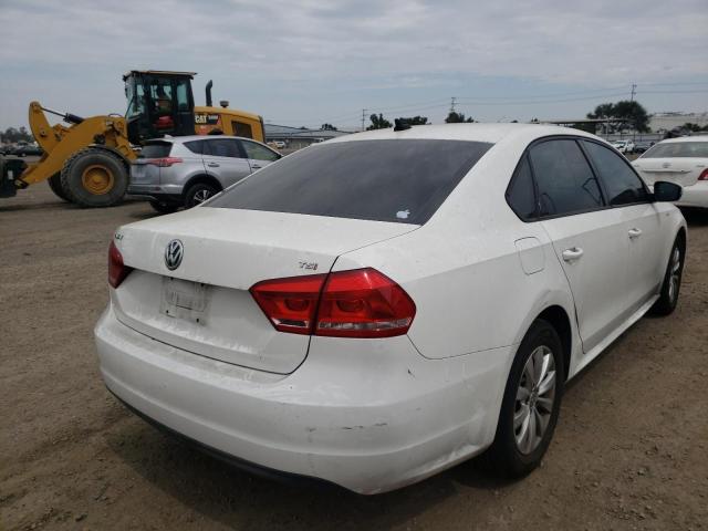 Photo 4 from auction – 2014 VOLKSWAGEN PASSAT S with VIN 1VWAT7A33EC091460