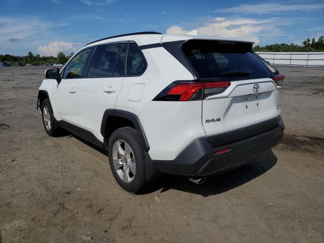 Photo 3 from auction – 2020 TOYOTA RAV4 XLE with VIN JTMP1RFV5LD053745